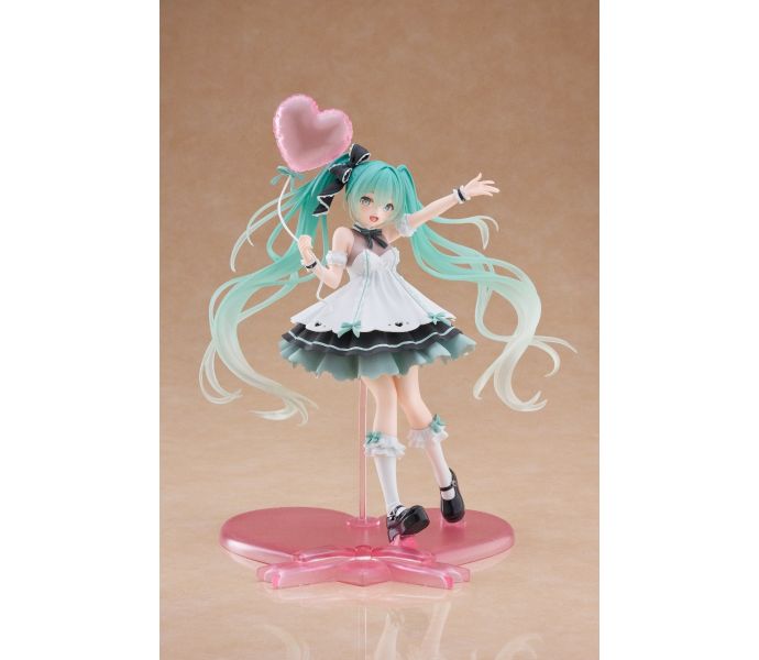 Hatsune Miku Birthday 2025 Party Ver. AMP+ Figure – FYE