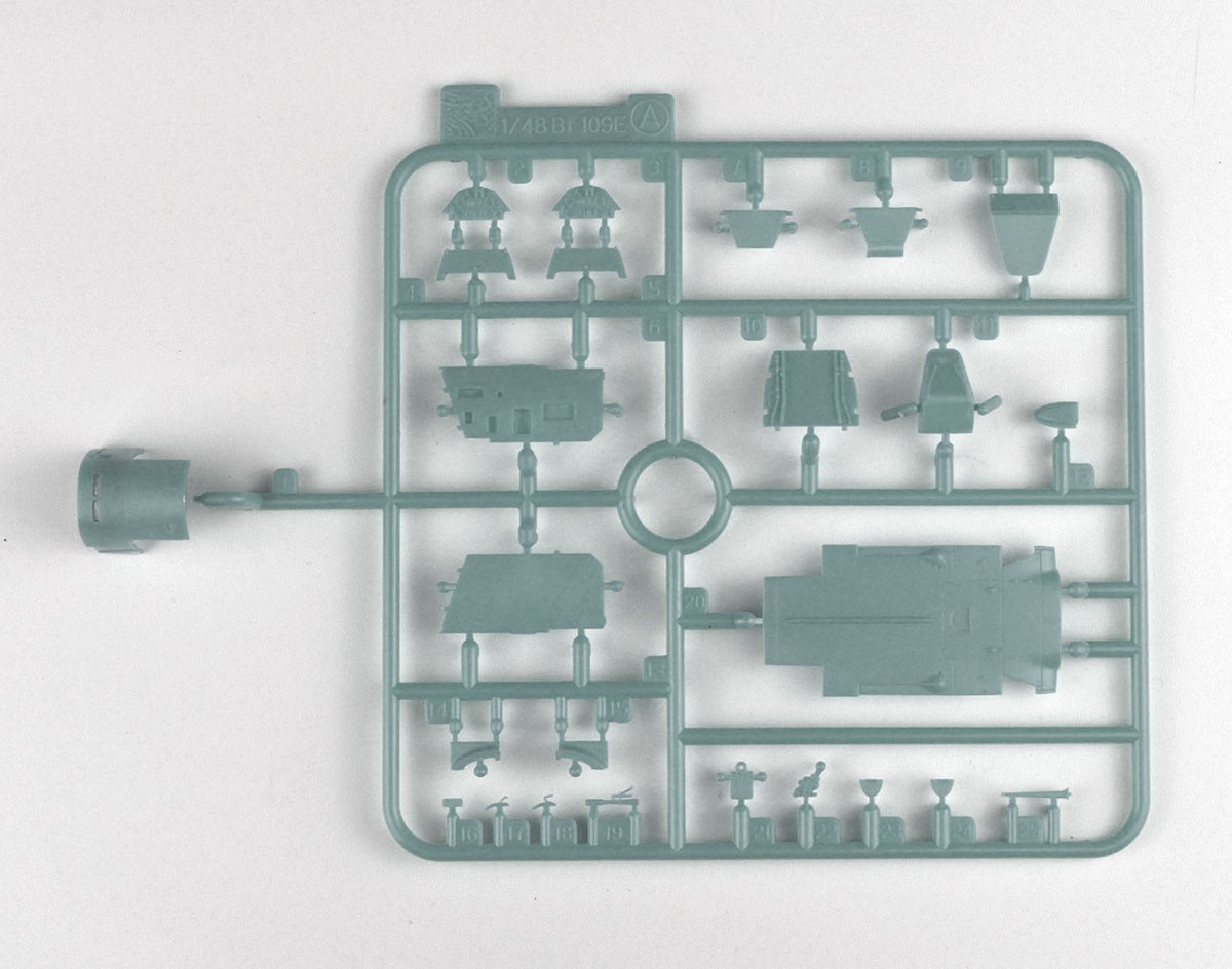 WW.II ドイツ軍 メッサーシュミットBf109 E-4 3Dプリントエンジン