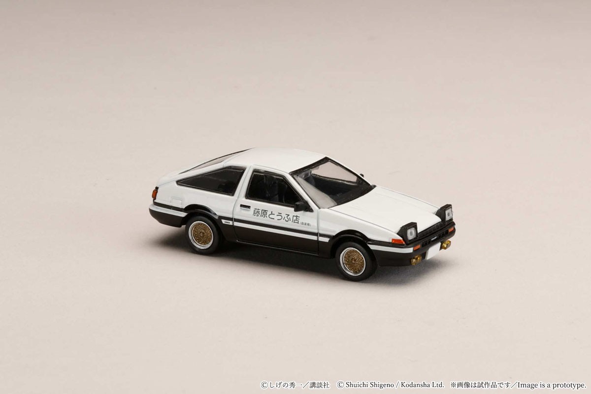 Toyota SPRINTER TRUENO (AE86)/ 頭文字D藤原 拓海 AND 茂木なつき