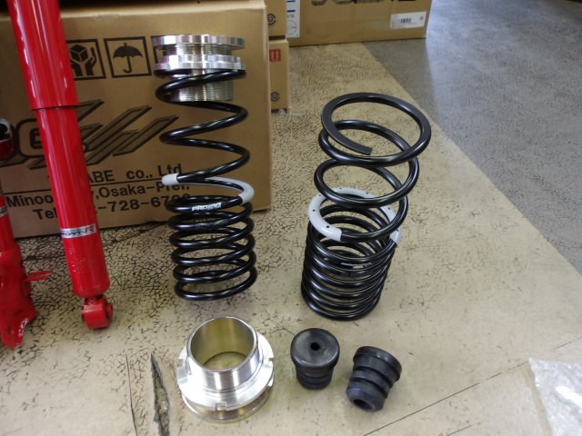 エブリイワゴン（DA17W）タナベ製車高調「サステック プロ CR」装着