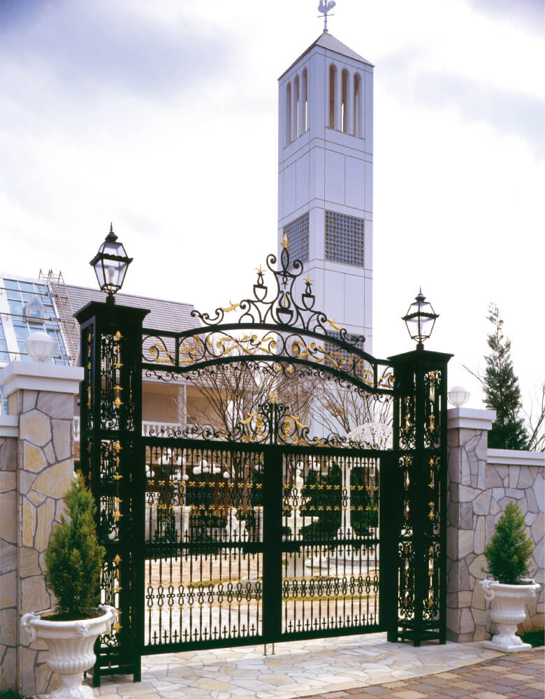 アーチ付き門扉 [公共施設] – 株式会社アルテック