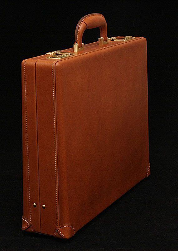 2本目のタワー型アタッシュケース - 宮内庁御用職人謹製『匠乃固鞄』wp