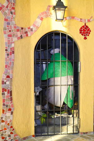 ジブリパーク24年夏 - 桃とトマトの瓶入り新ドリンク、『君たちはどう