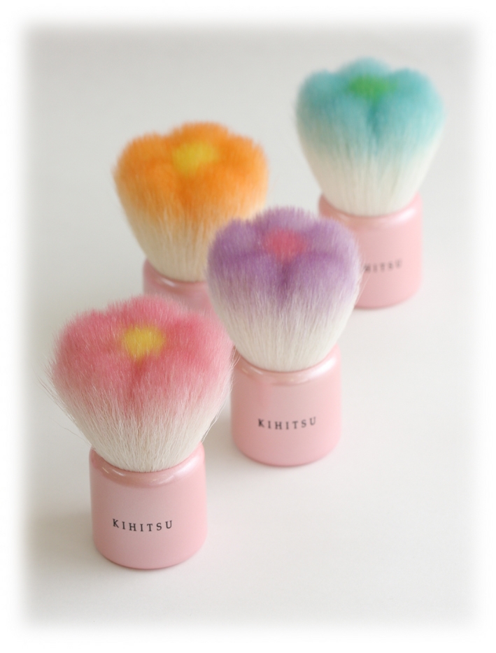 男女兼用】フラワー洗顔ブラシ【紫】 FNVJP | 商品情報 | 熊野筆 喜筆