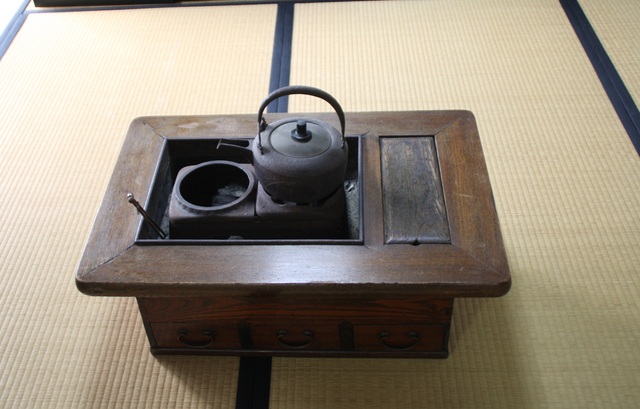 火鉢の楽しみ方｜暮らしの知恵｜暮らし歳時記