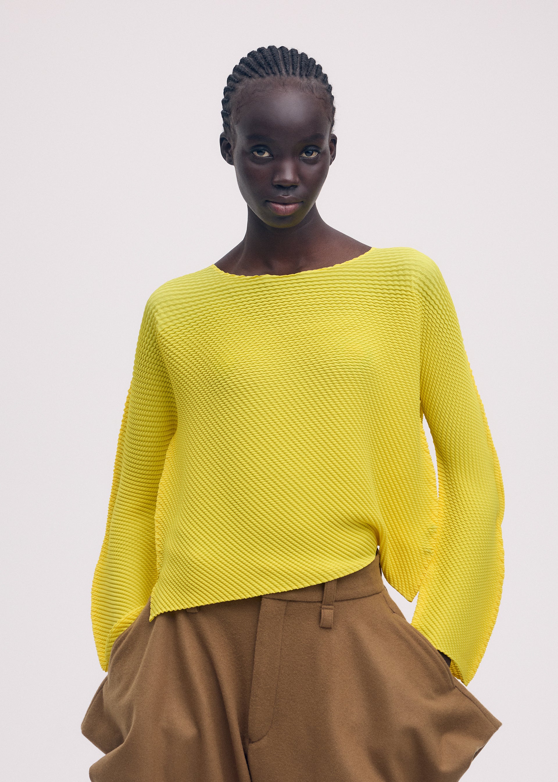 SHIFTED MISTY PLEATS – isseymiyake.com