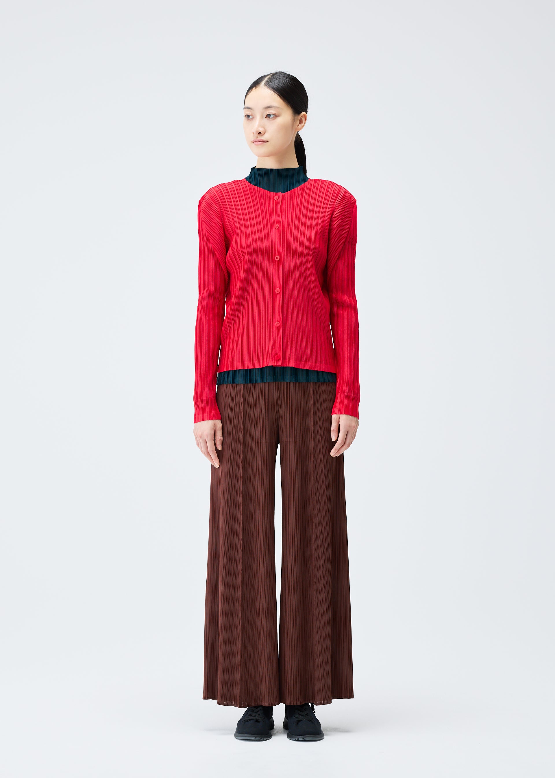 RIB PLEATS NOVEMBER – isseymiyake.com