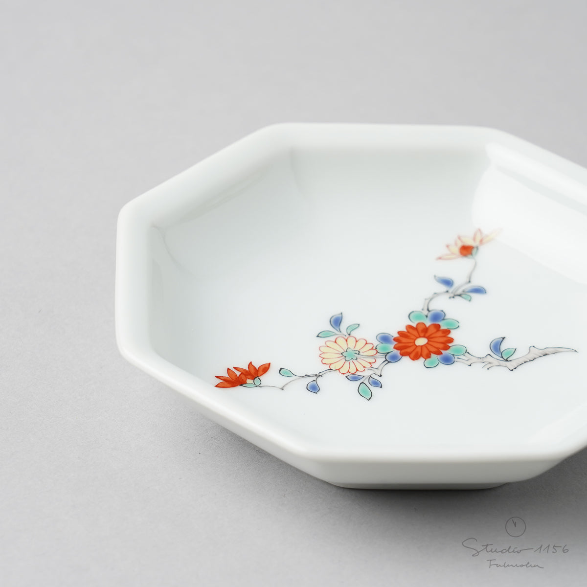 有田焼 柿右エ門写 八角小皿 10cm 親和伯父山窯の通販｜Studio1156