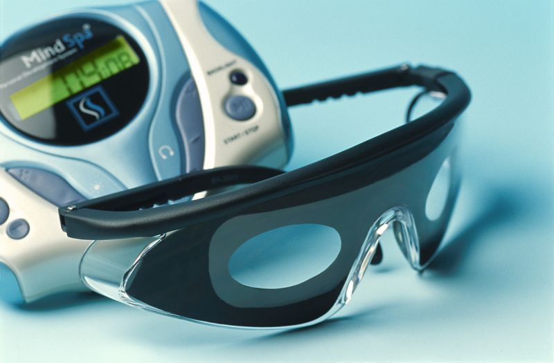 あらゆる用途に活用できる最強の自己実現ツール！脳波調整マシン