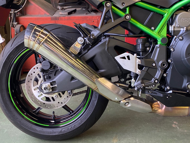 Z H2 / POWERBOXメガホン専用 カーボンヒートガード ※オオタケ