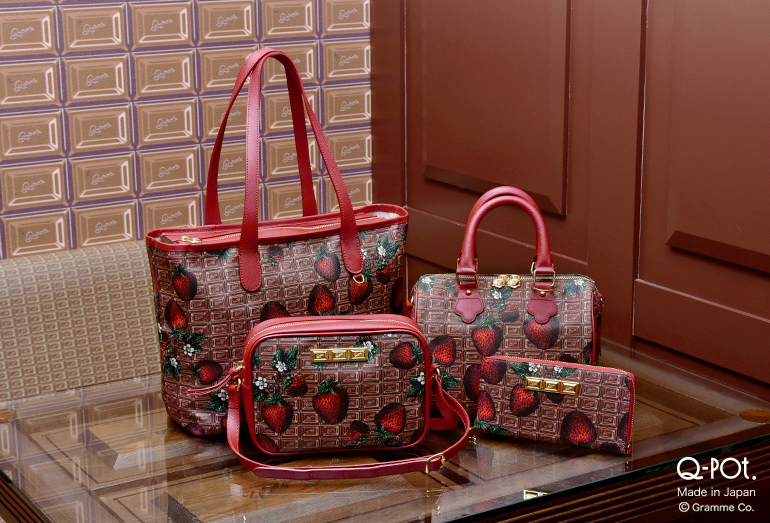 最高に贅沢な「Chocolate × Strawberry」シリーズ。ボストンバッグが
