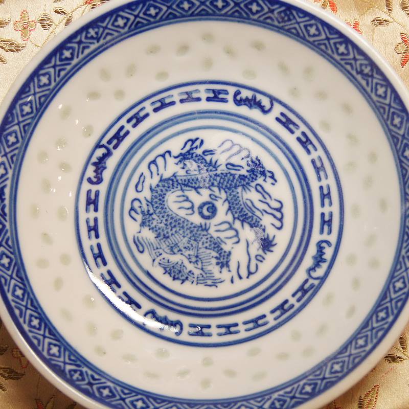 青磁 龍の模様 大皿 送料込み251024 青磁 龍の模様 大皿 送料込み