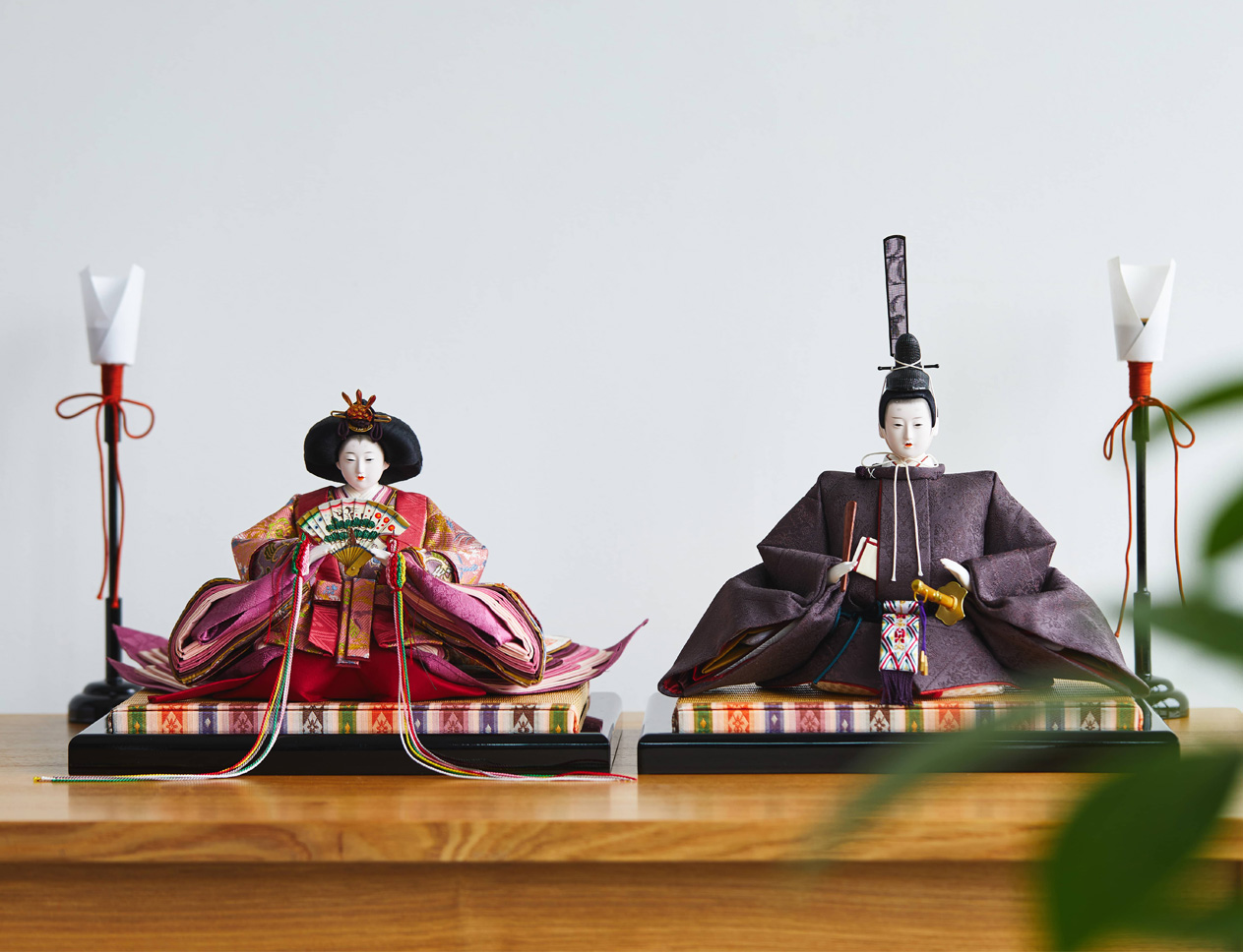 平成の狆（ちん）引き官女 - 京都の雛人形・五月人形専門店・京都 西陣