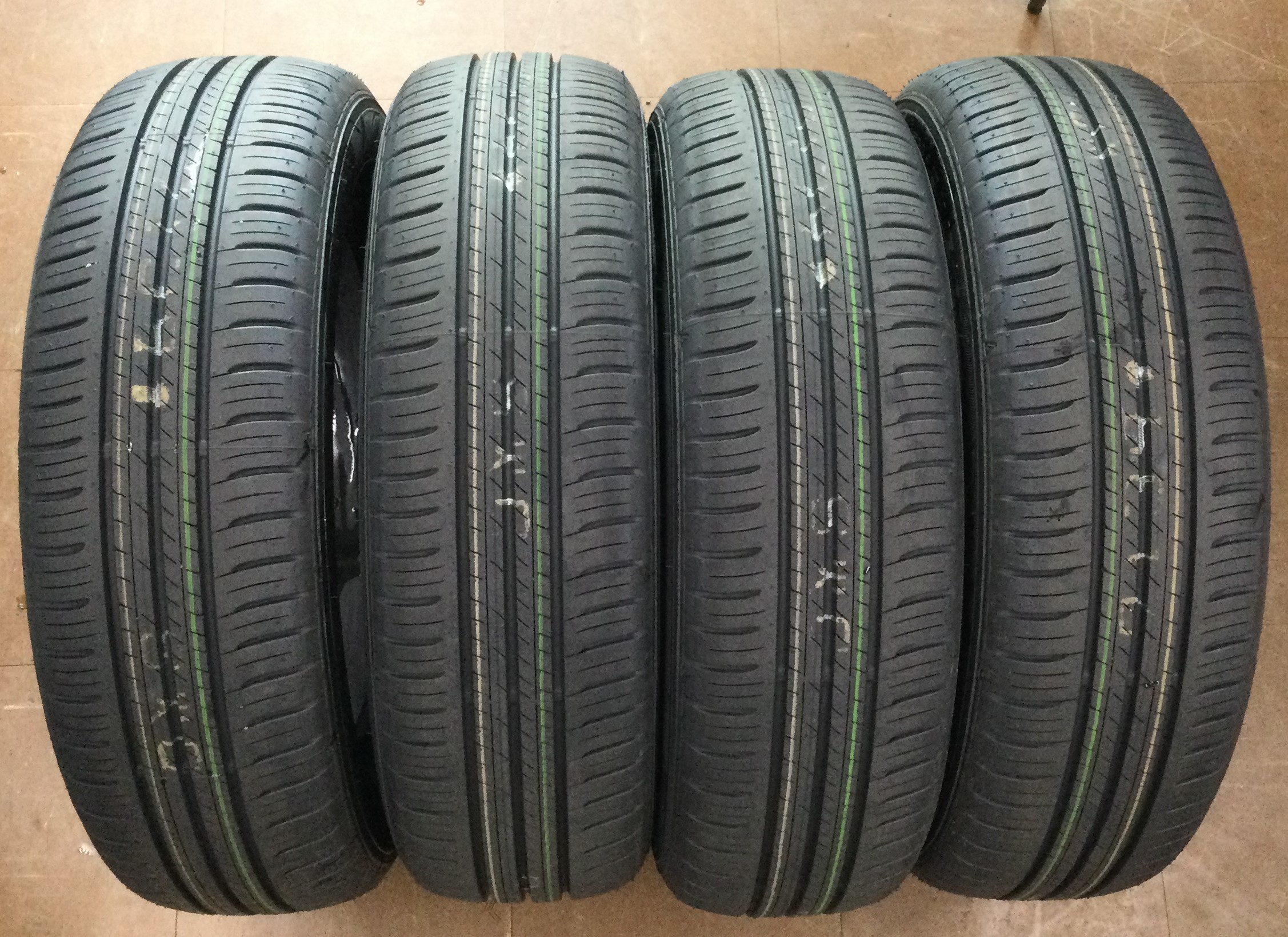 alt2694 中古 トヨタ 200系 ハイエース純正 15インチ スチールホイール