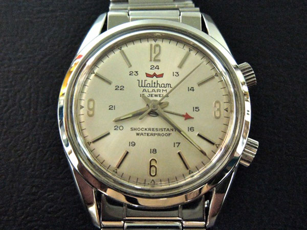 ウォルサム Waltham アラーム時計 24時間表示 ケース付き 美品 | アン
