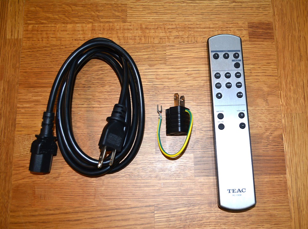 完売】中古品 TEAC AX-501 Silver ステレオプリメインアンプ バランス