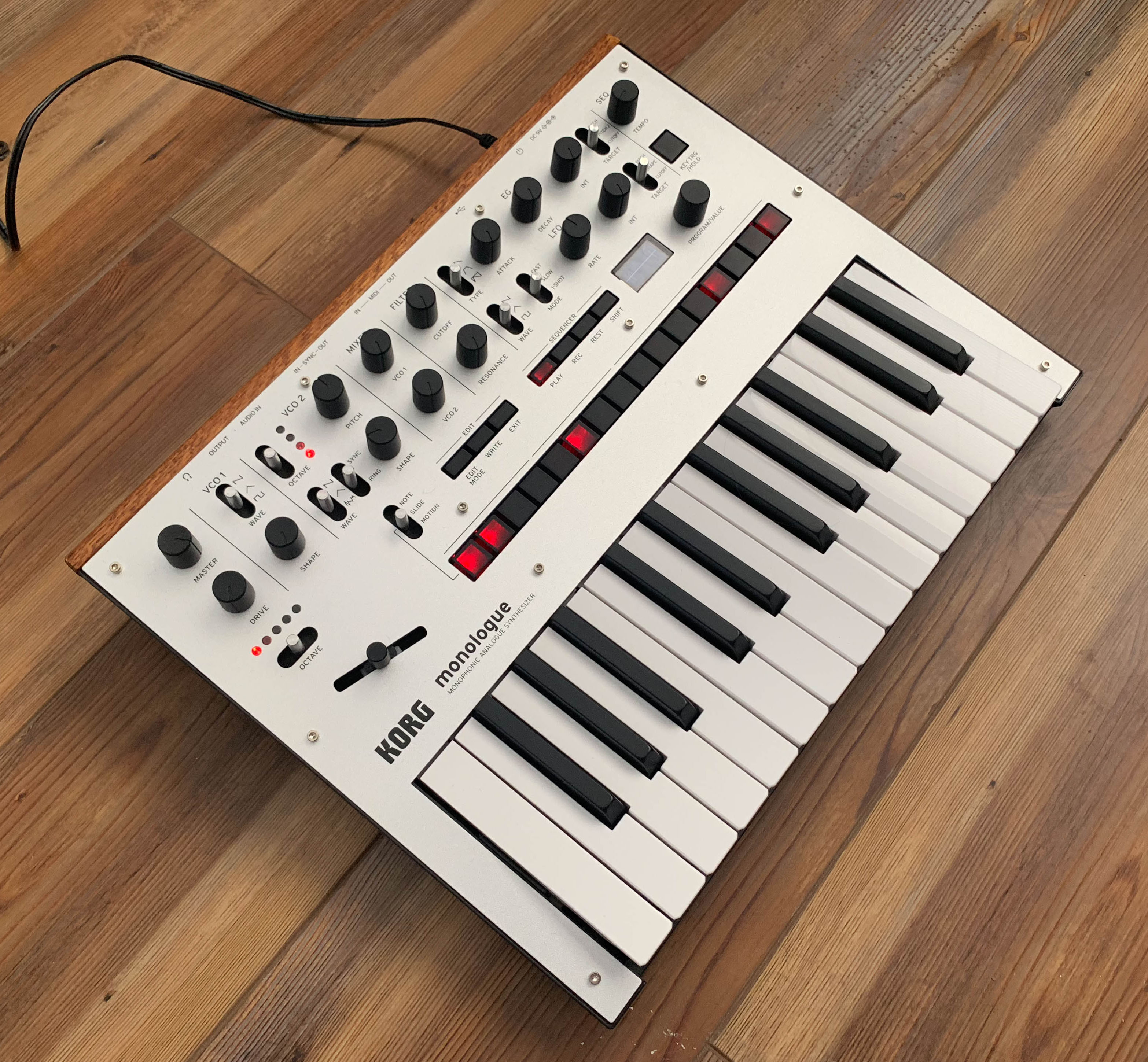 Korg Monologue (Silver) - Syntaur