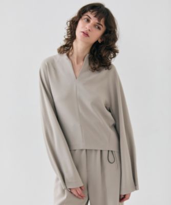 BEIGE，(ベイジ)の【洗える】RUE / スリットネックフォルムブラウス