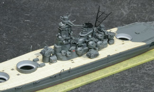 1/700戦艦「大和」【就役時】その14 木甲板と艦載機 – 艦船模型製作