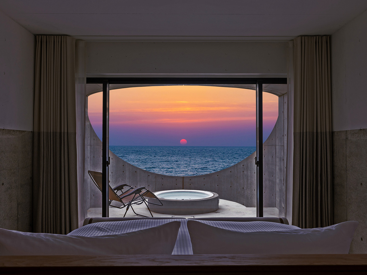 ROOM | Izumo HOTEL THE CLIFF（イズモ ホテル ザ クリフ）太陽・波