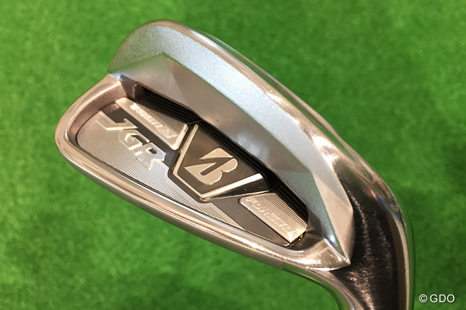 構えやすい“爆飛び”アイアン」ブリヂストン ツアーB JGR HF1 アイアン