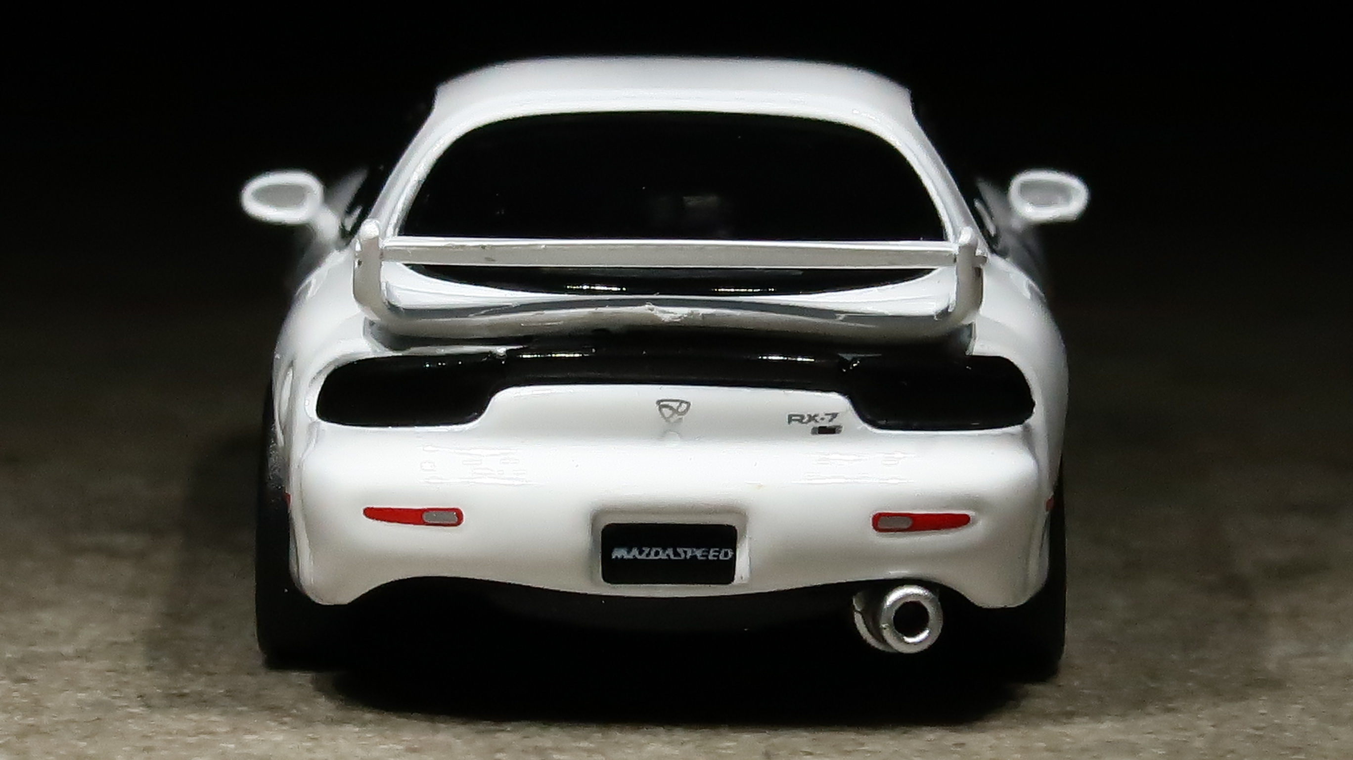 モデルインプレッション】 Tarmac Works Global64 1/64 - Mazda RX-7 A