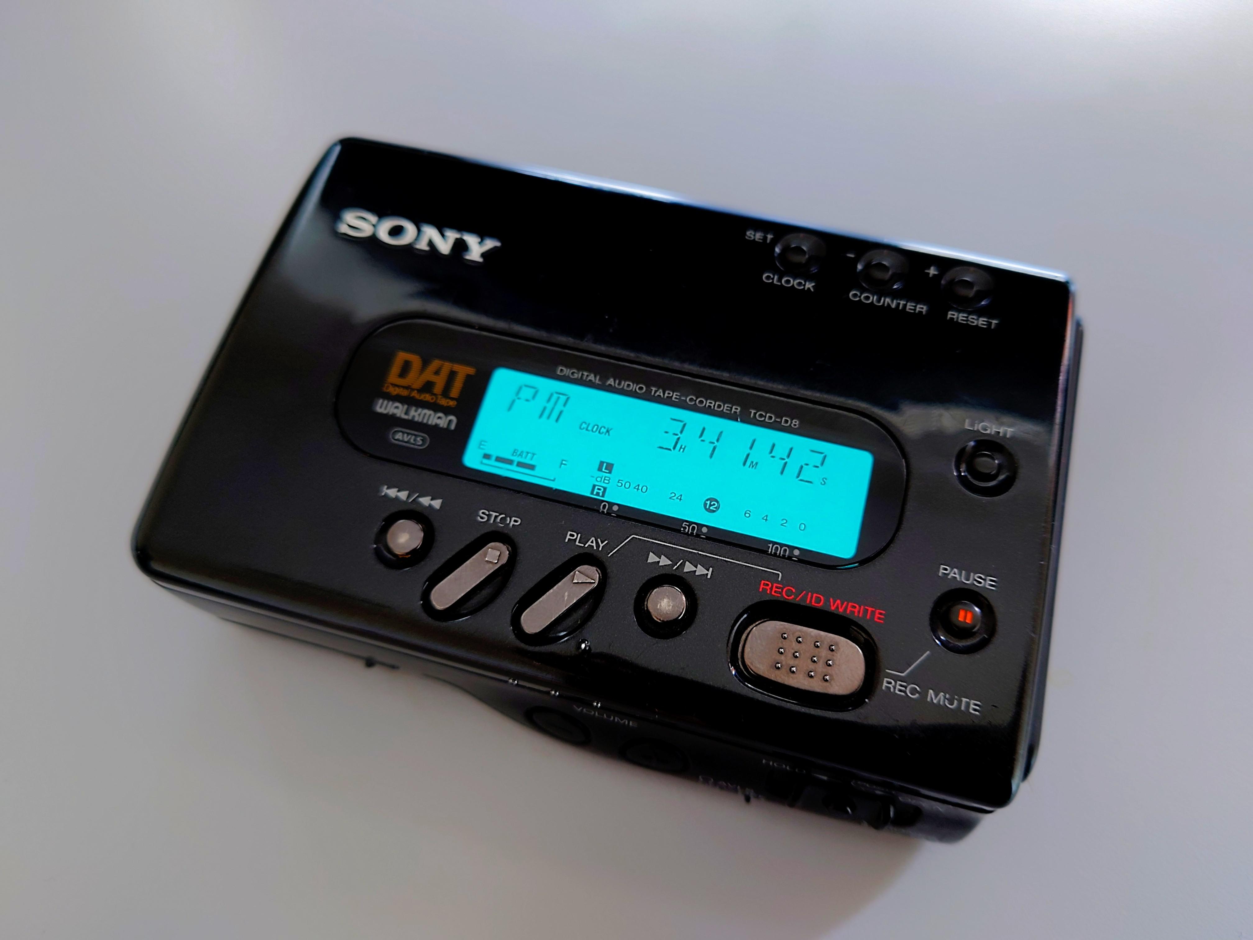 SONY TCD-D8 デジタルオーディオテーププレーヤー Sony TCD-D8 WALKMAN
