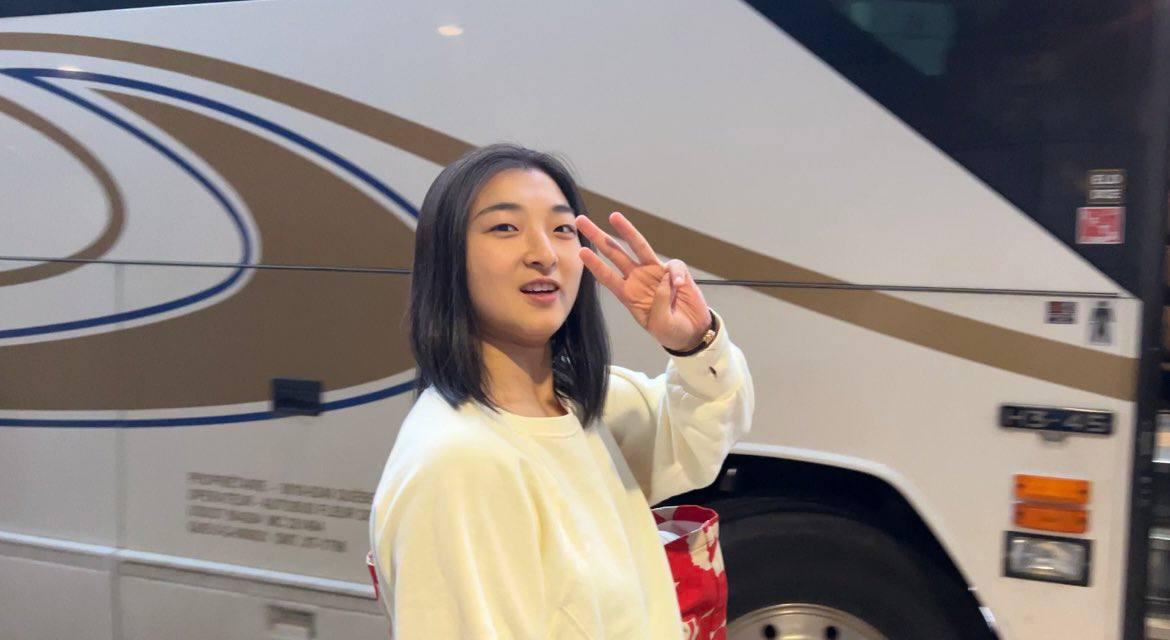 Kaori has arrived in Montreal. Hinting at a third world title? : r