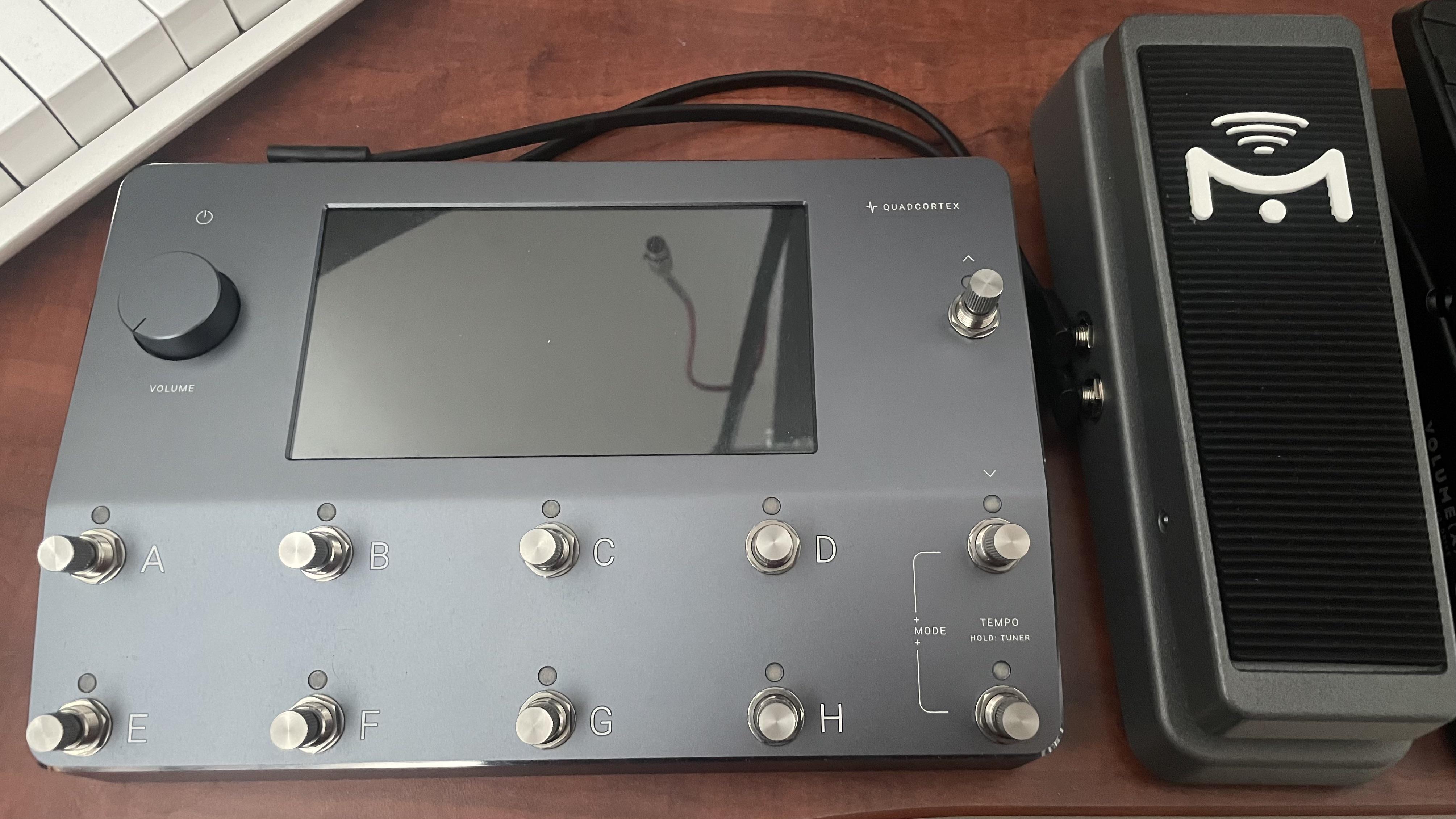 Neural DSP Quad Cortex と Mission Engineering SP-1