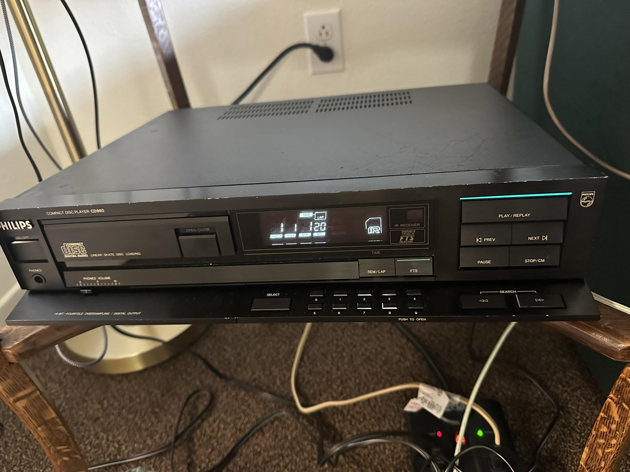 Any love for the TDA1541 DAC? Just got a fully serviced Philips