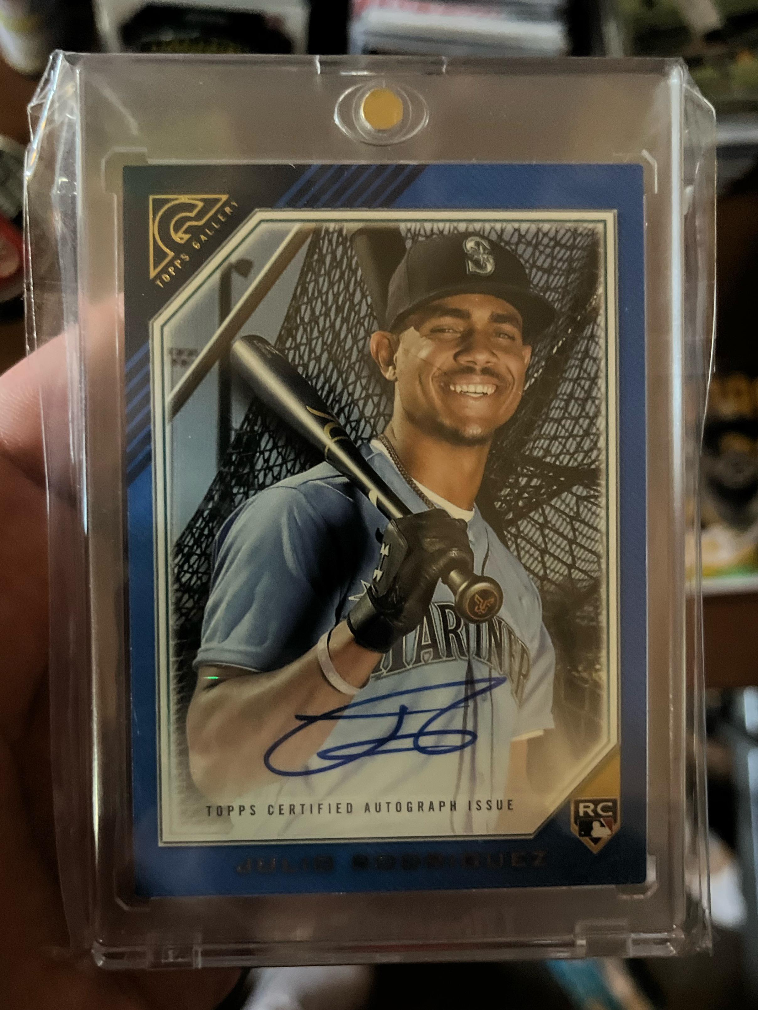 Just pulled this 2022 topps gallery Julio Rodriguez auto /50. Is