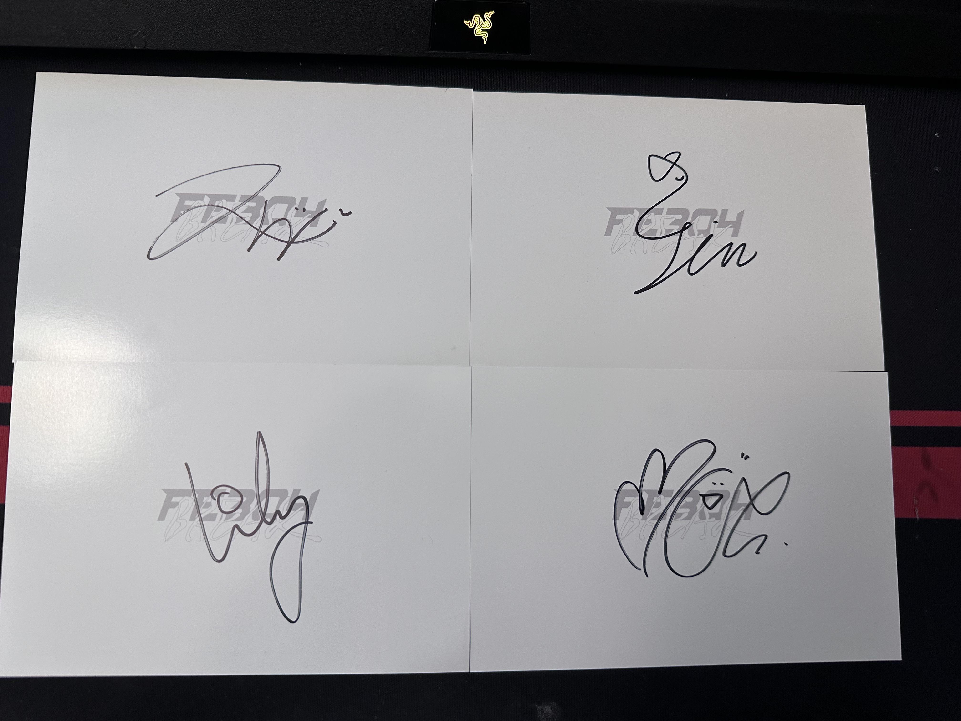 Nmixx FE304 signed : r/NMIXX