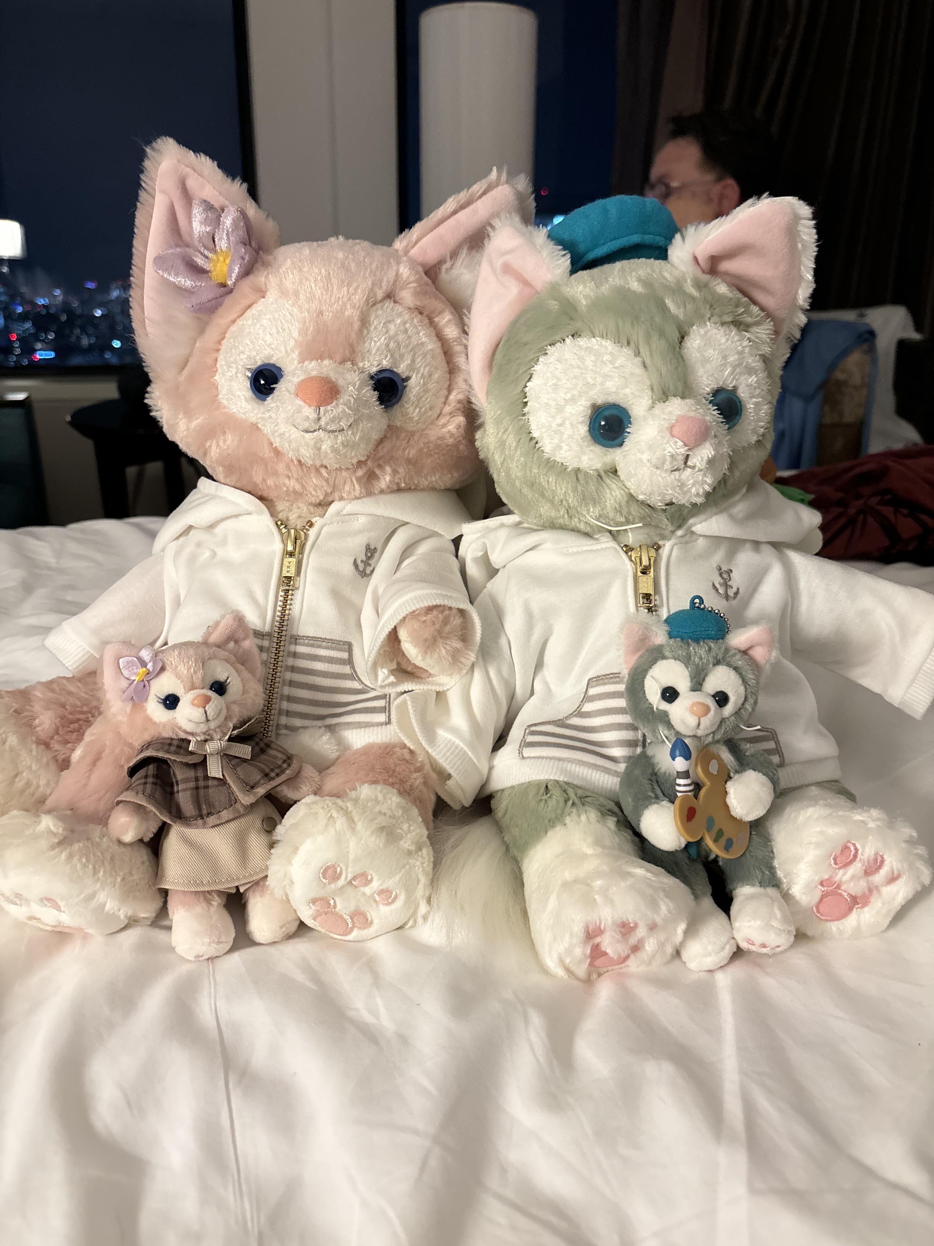 彼女が東京ディズニーシーでジェラトーニとリーナ・ベルを買ってくれた