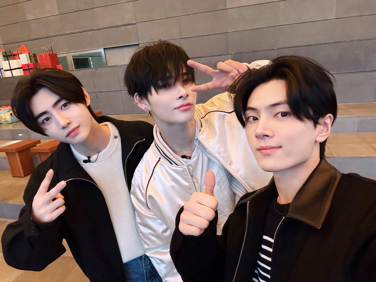 250111 ENHYPEN Official Japan Twitter: Sunghoon, Ni-ki, Jay