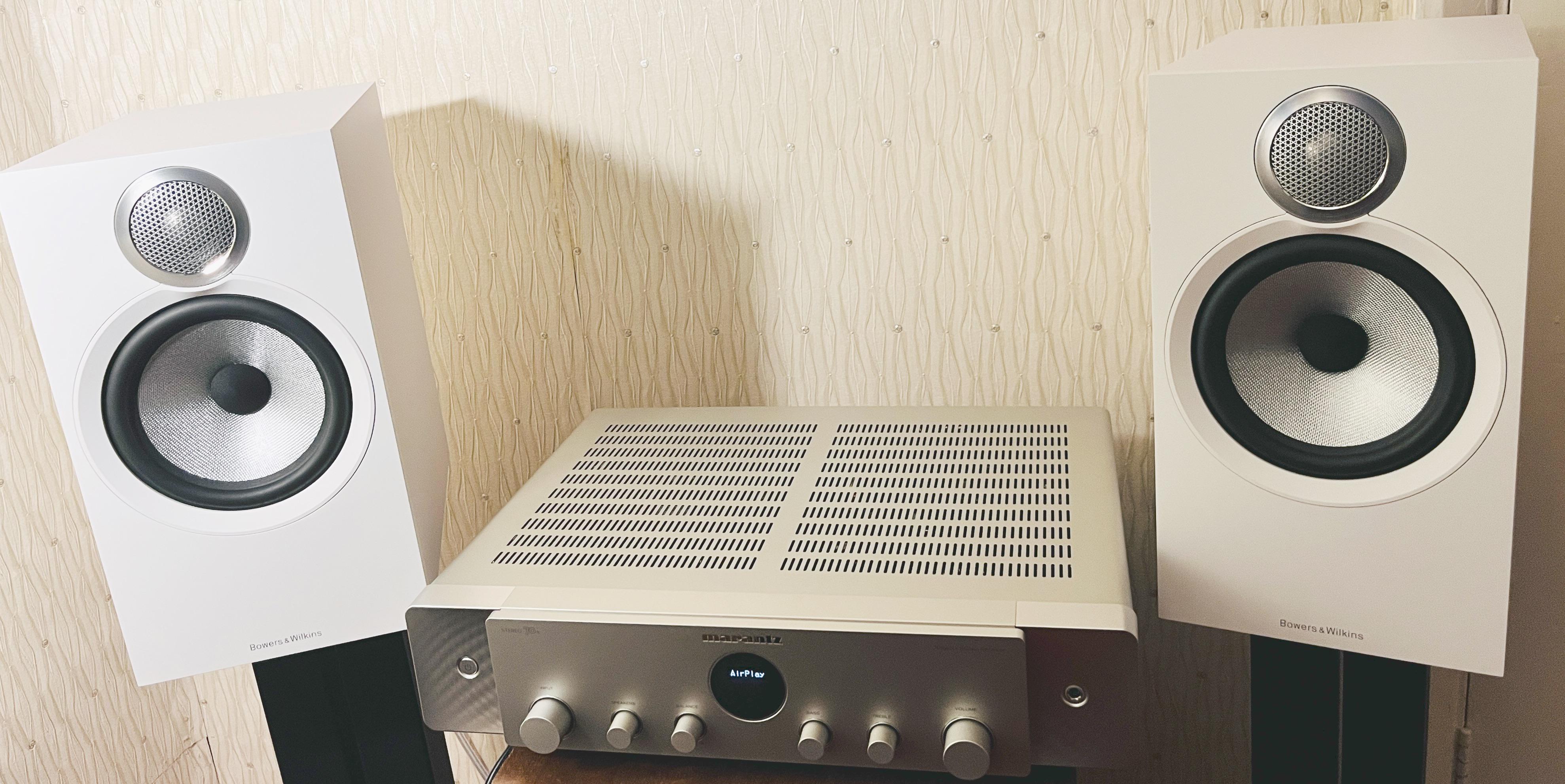 やっと最初のセットアップを買ったんだ: B&W 606 S3 スピーカーと