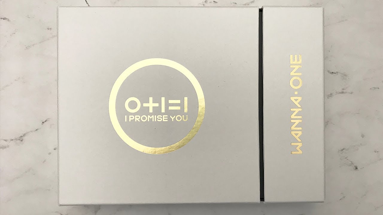 Unboxing | WANNA ONE PREMIER FAN-CON (3DVD) - YouTube
