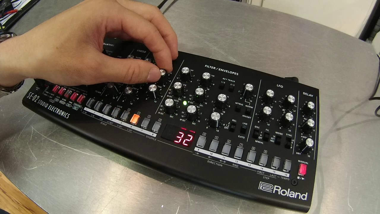 ROLAND Studio Electronics SE-02のシーケンスプリセットをチェック