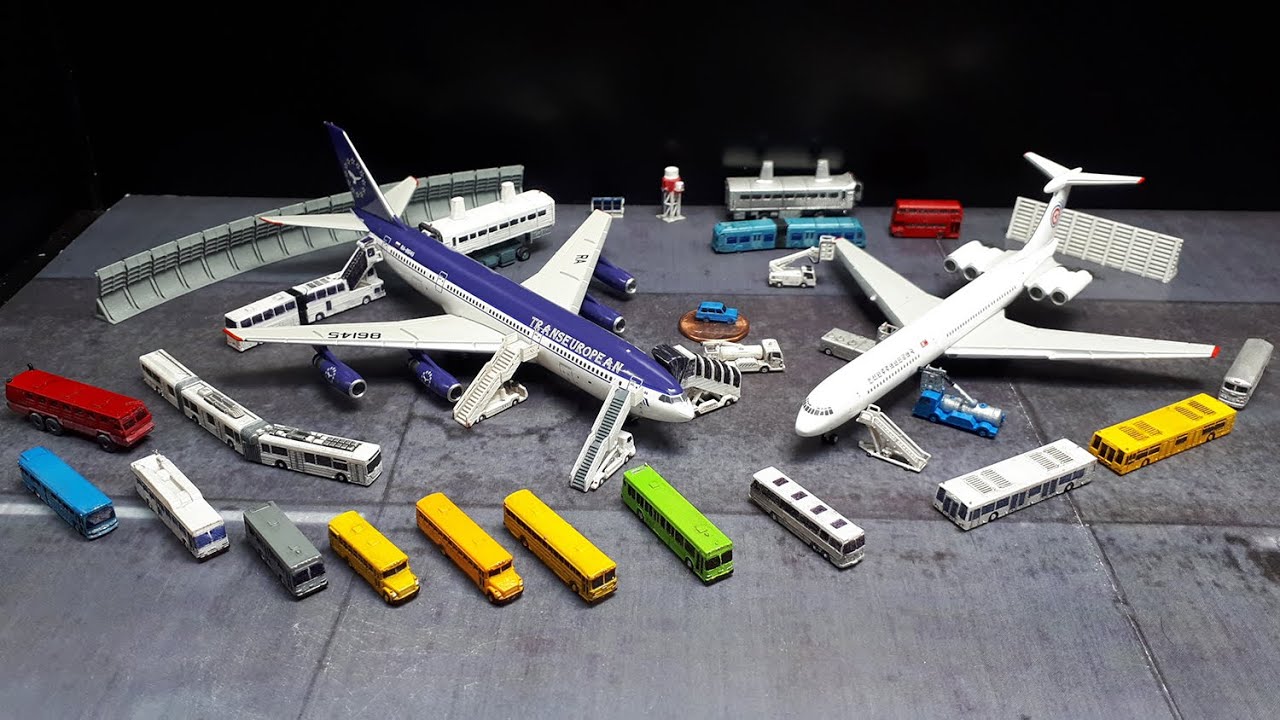 1/400 Airport GSE buses (world's largest), mobile lounge, 3D