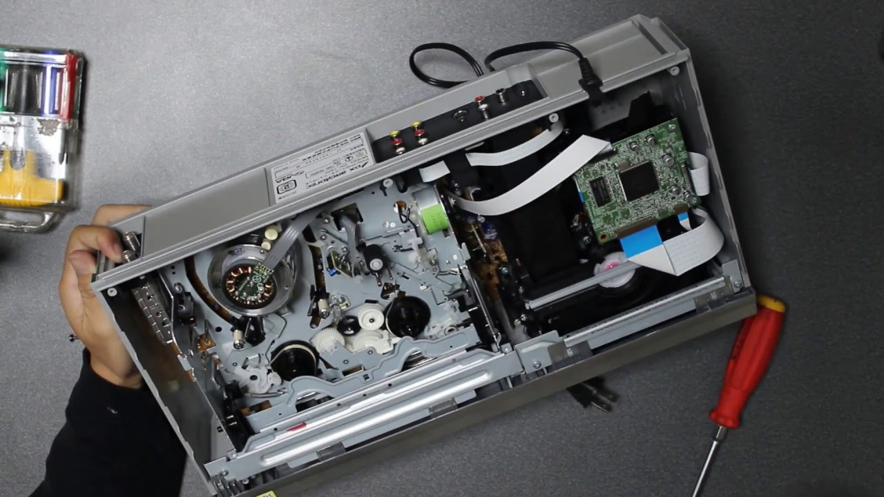 FUNAI DVD/VHSデッキ DV-140V ビデオの読み込みができないので分解して