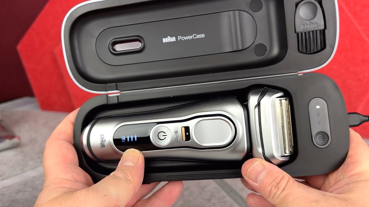 Braun Electric Razor with Portable Charging case Review - Braun