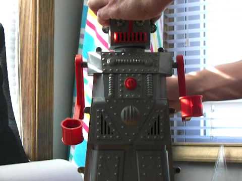 ROBERT THE ROBOT FROM 1950'S TOY VINTAGE ROBOT - YouTube