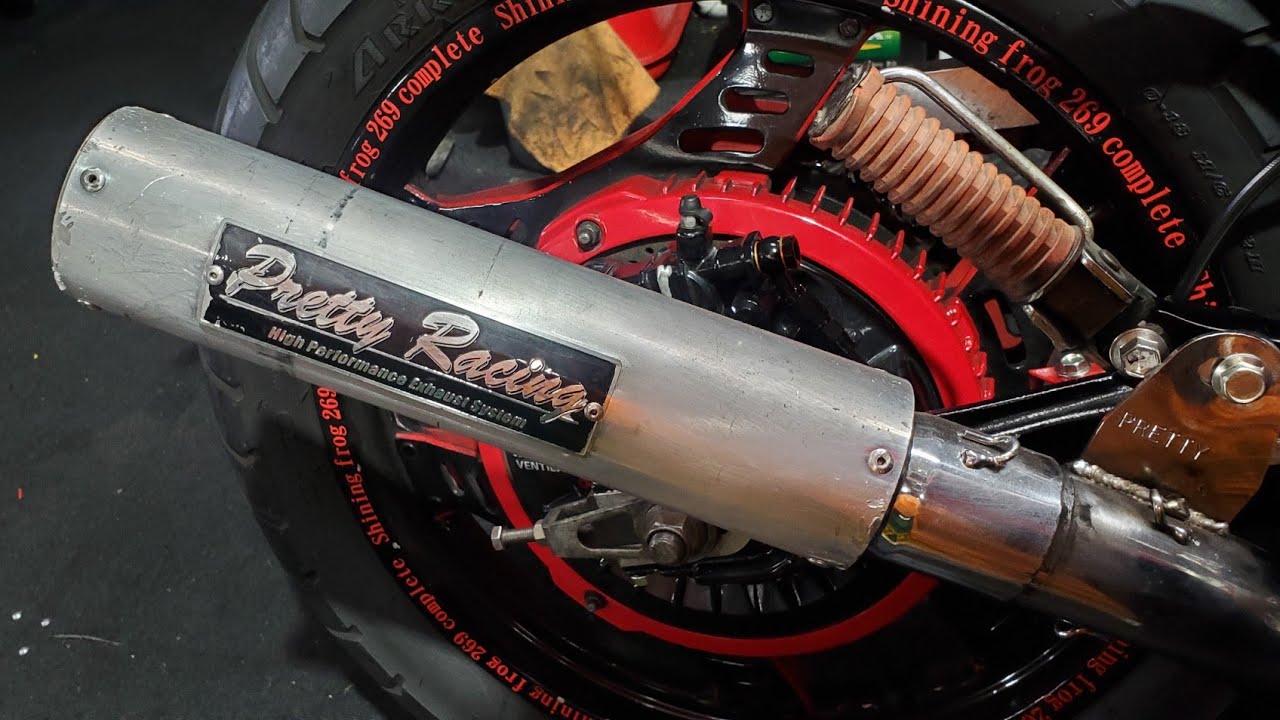 CBX400F マフラーサウンド プリティーレーシング - YouTube