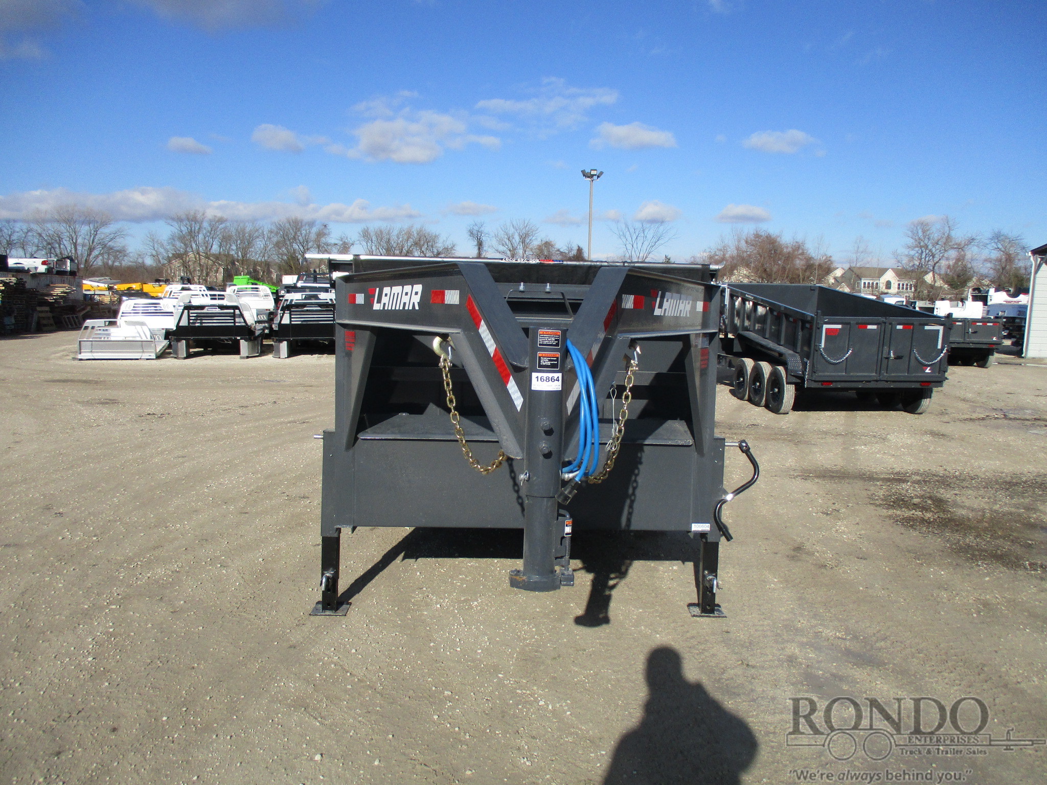 2022 Lamar 83x16' Gooseneck Dump DL831637 :: Rondo Trailer