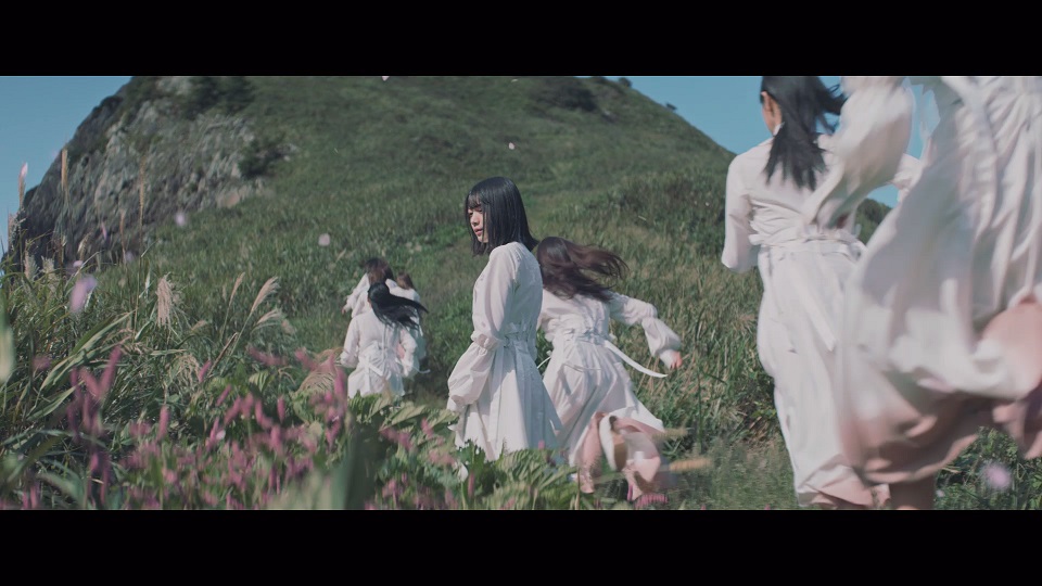 櫻坂46、1stシングル「Nobody's fault」MV公開 - News - OTOTOY