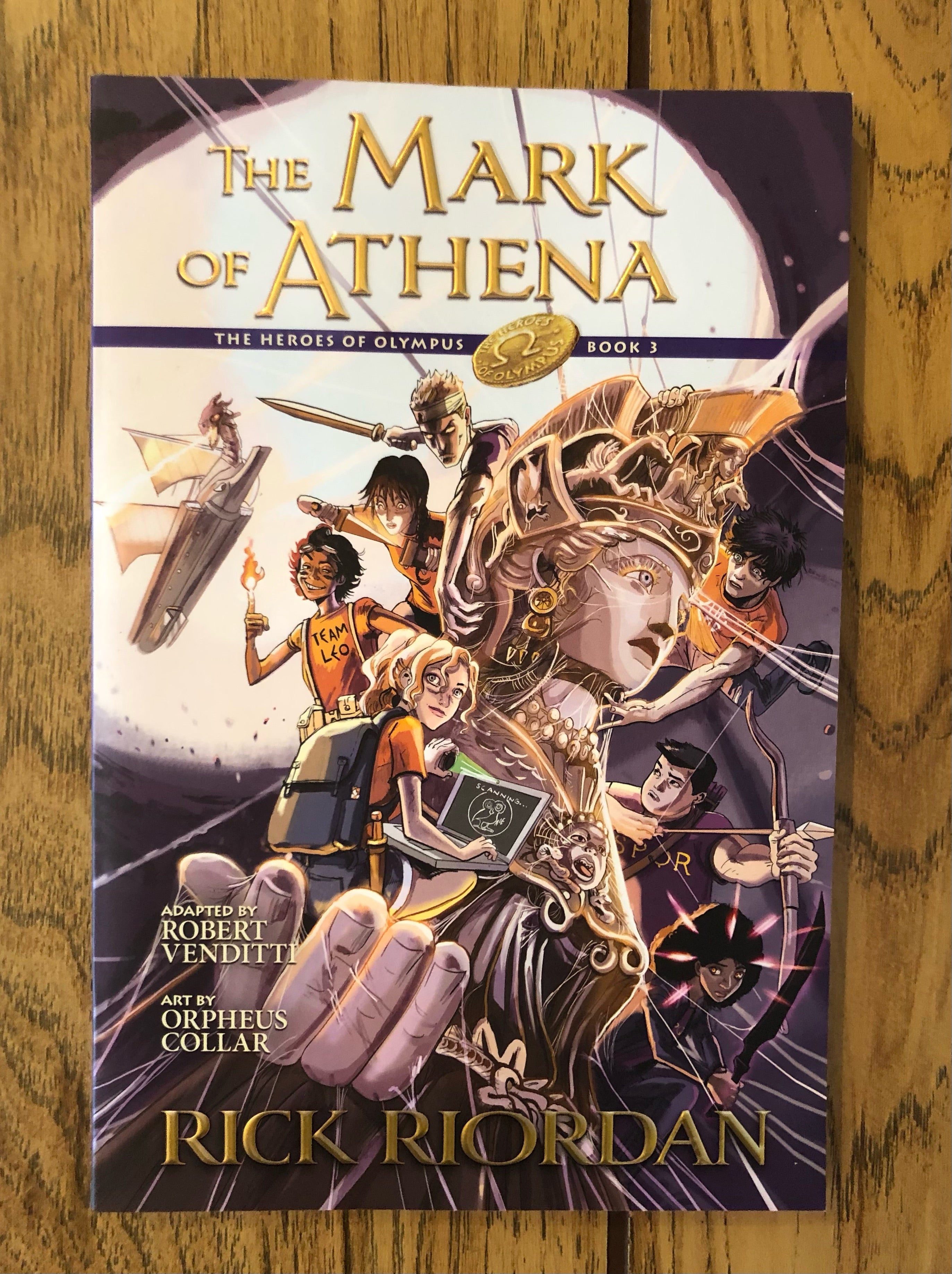 The Mark of Athena (Heroes of Olympus Graphic Novels #3) – Lucky's