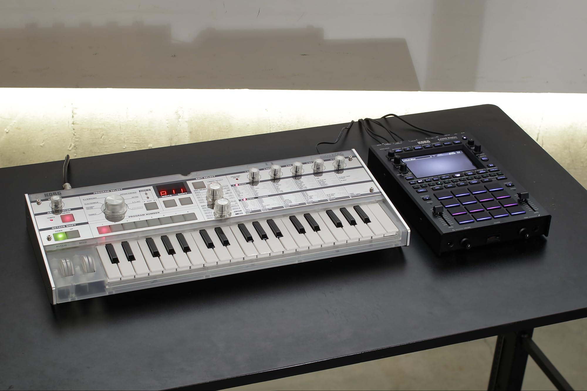 Korg KAOSS Replay Dynamic Effects & Sampler : Amazon.ca: Musical