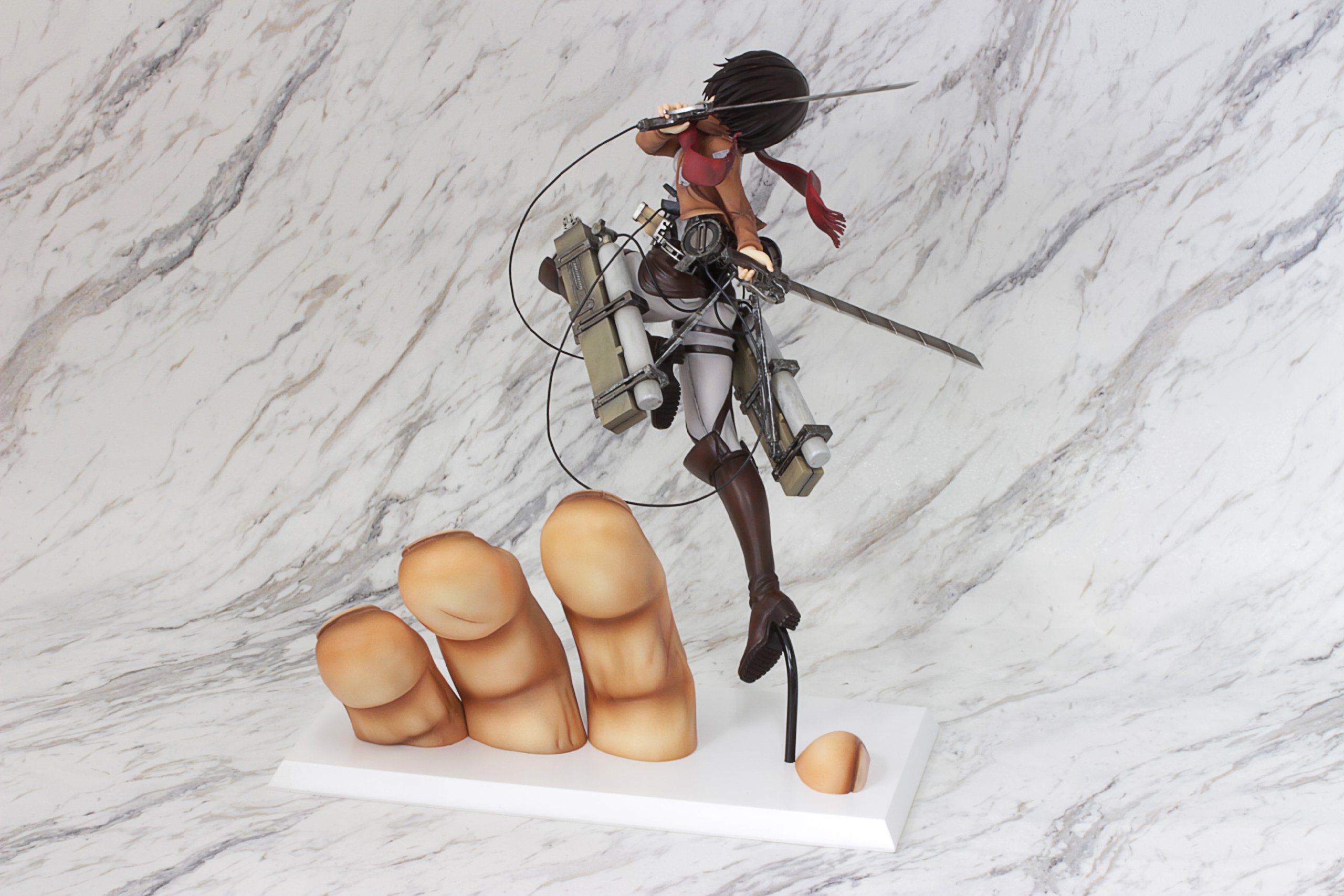 Amazon.co.jp: 進撃の巨人 ミカサ・アッカーマン 1/7スケール PVC製