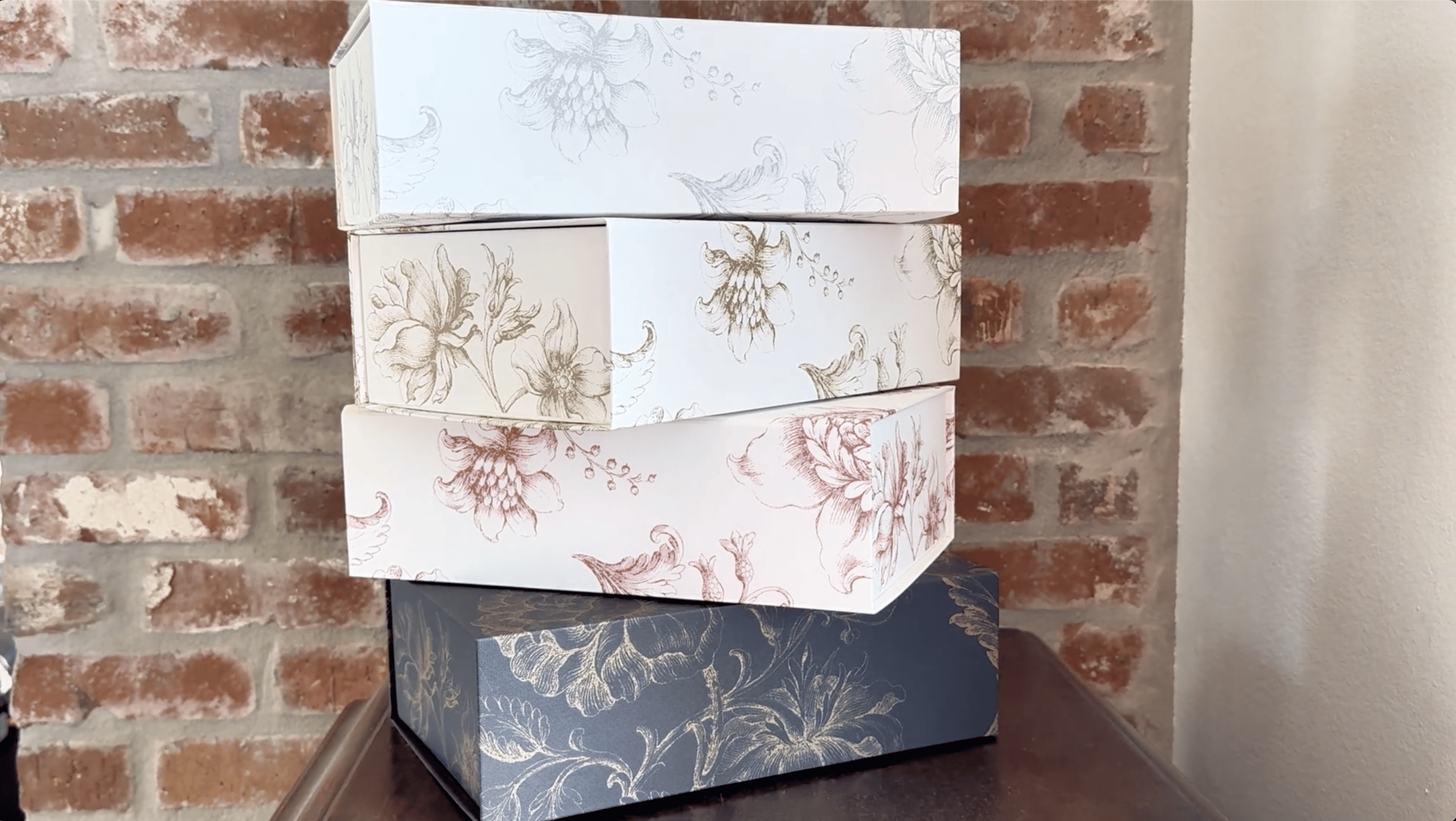 Amazon.com: Sorarto Luxury Keepsake Gift Box | Pink Floral