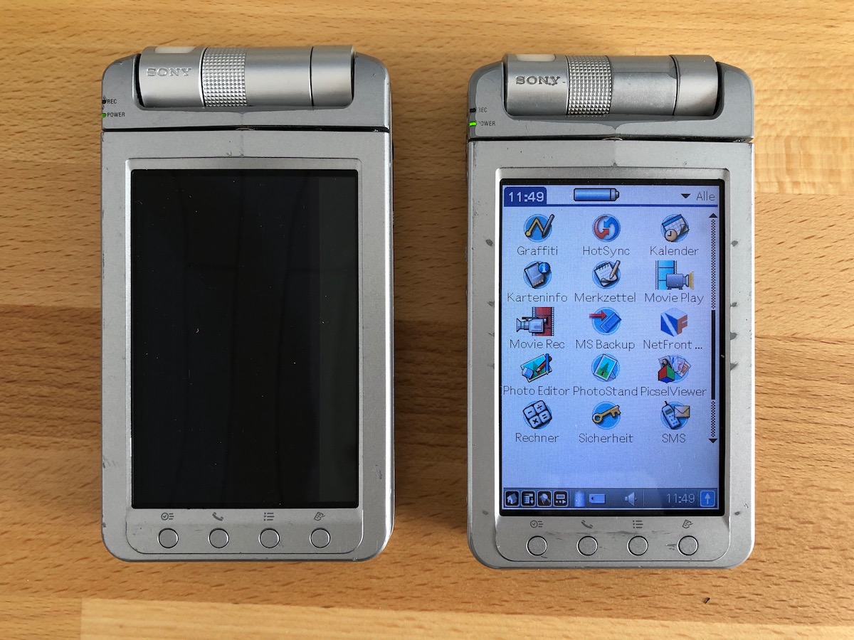 Sony Clié NX73V Display-Change - Palm2000