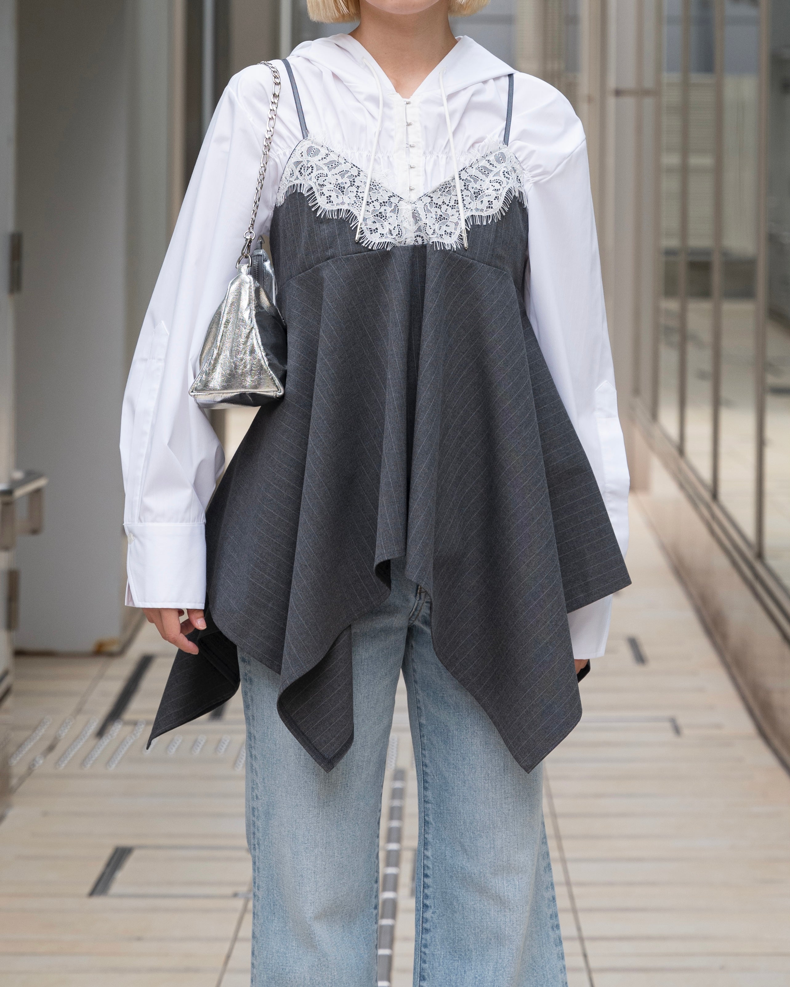 Handkerchief hem lace cami tunic